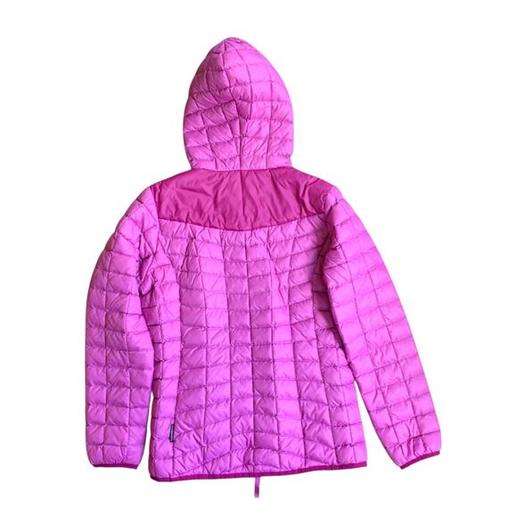 The North Face Girls' Reversible Thermoball Hoodie Jacket - Picture 5 of 15